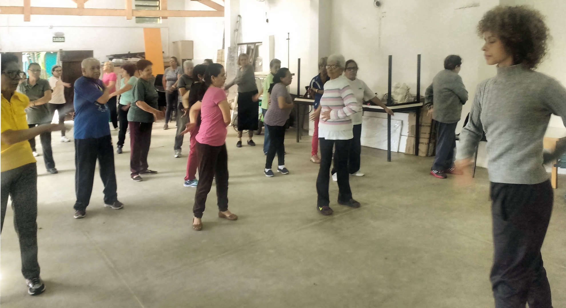 Aula de de I Qi Gong na Fundação Julita